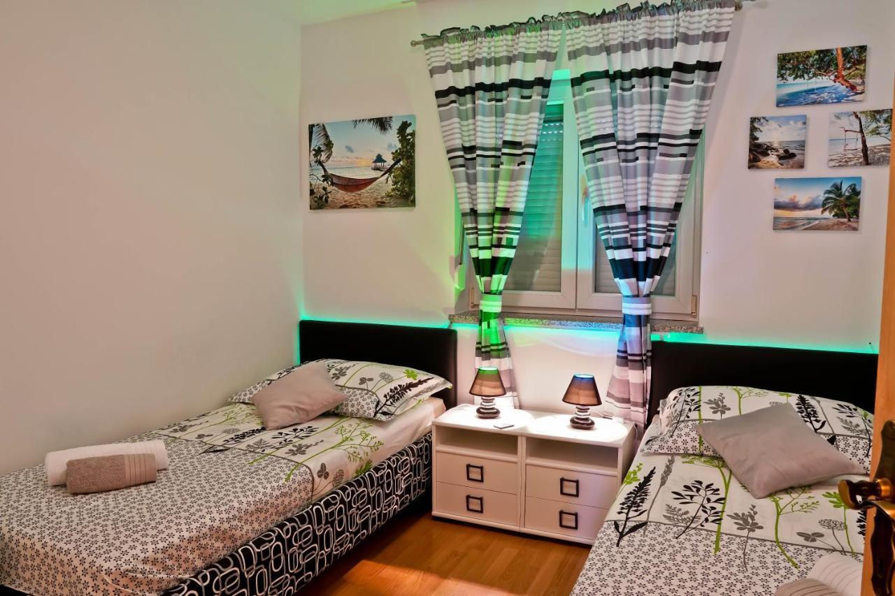 Apartment Suncica Pula Eksteriør billede